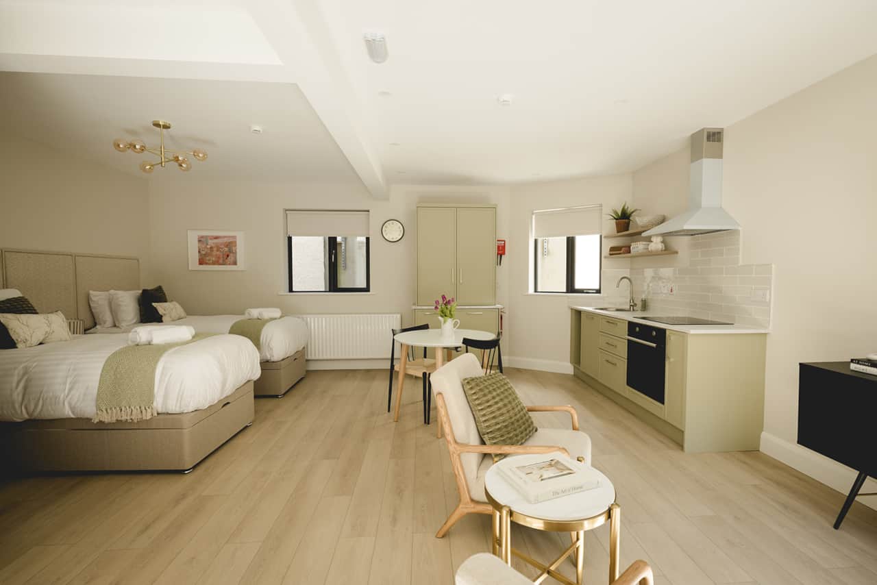 SchoolHouse Apartment 2 The Couryard