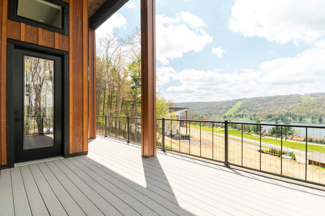 Exterior Top Deck