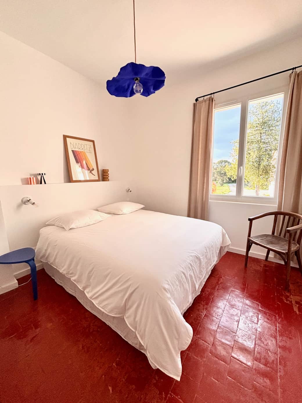 Maison poumo bedroom cozy provence padel court