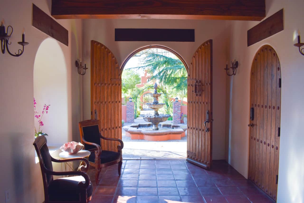 Entry Foyer 