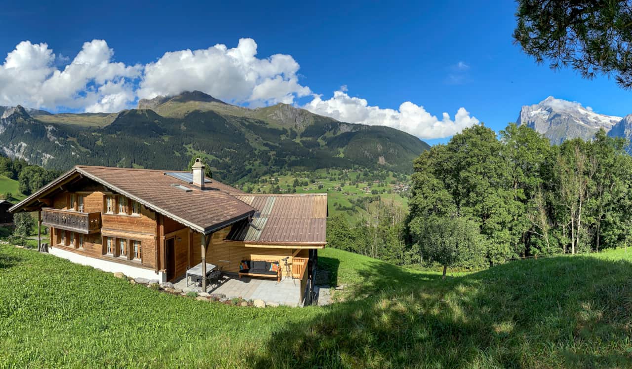 Chalet Simeli im Sommer