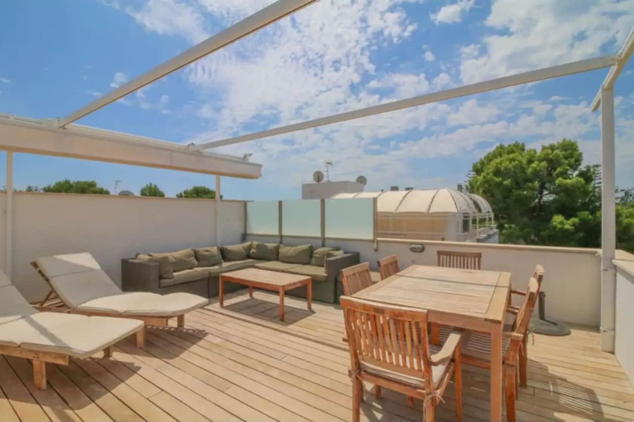 Roof terrace