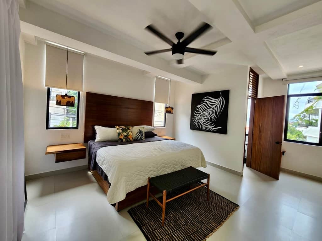 2F8CC4A9 1BE0 4019 8960 75CB6B6AD029 1 105 c