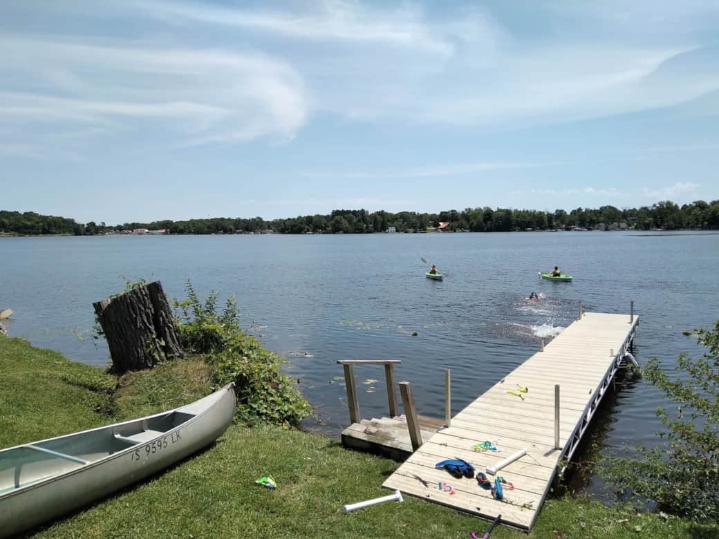2 kayaks available for use