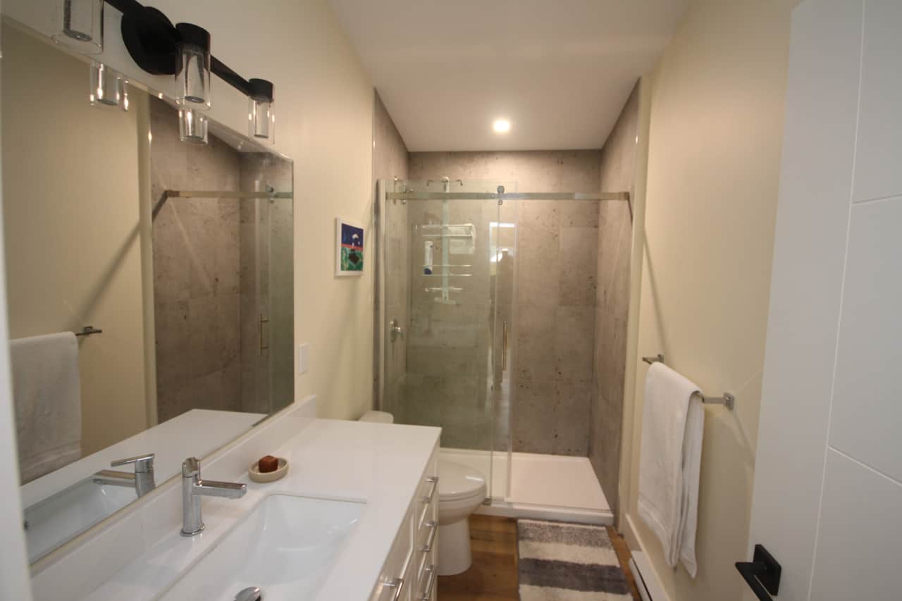 Main Bathroom