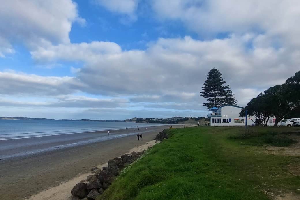5 min drive to Orewa Beach from the property.