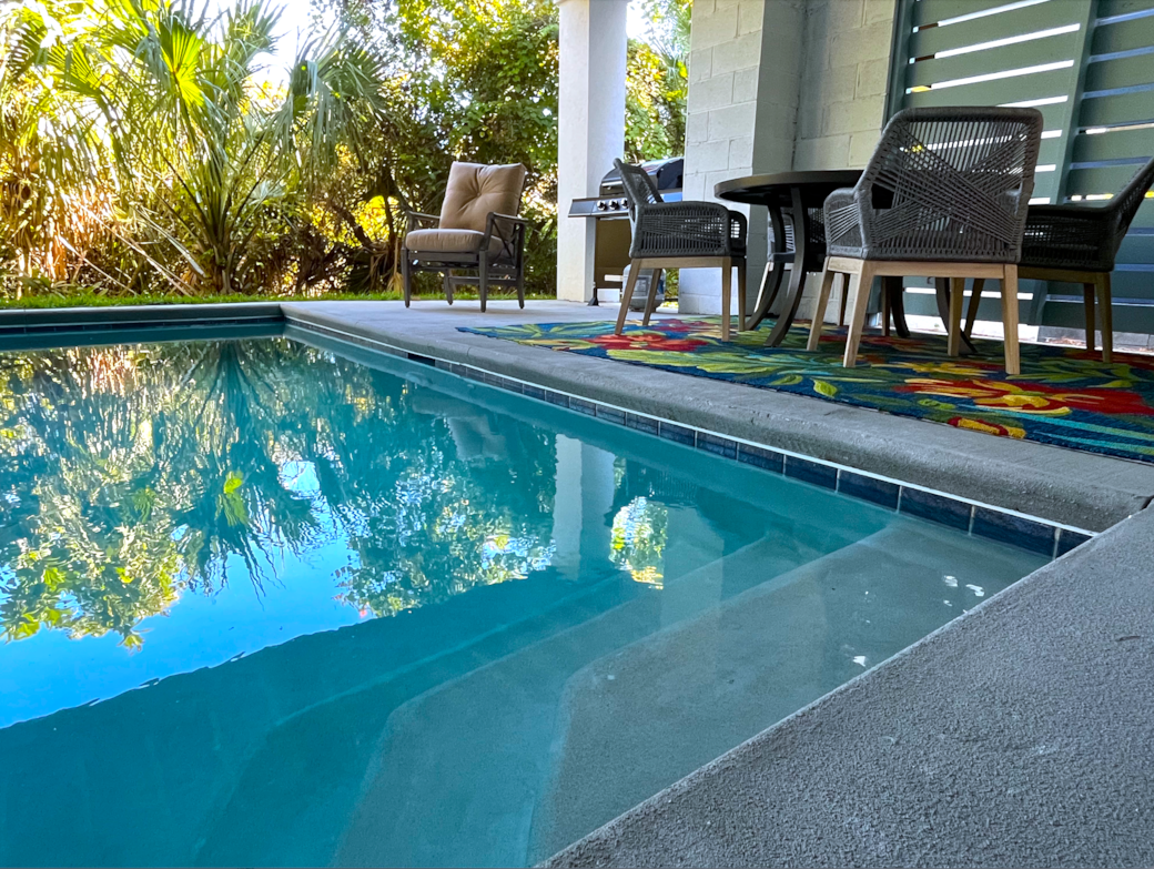 Heated Saltwater Pool with Grill and Dining:Plenty of seating