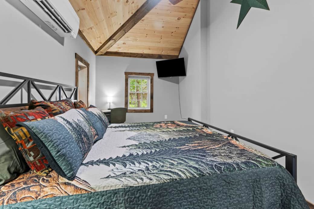King Bedroom 