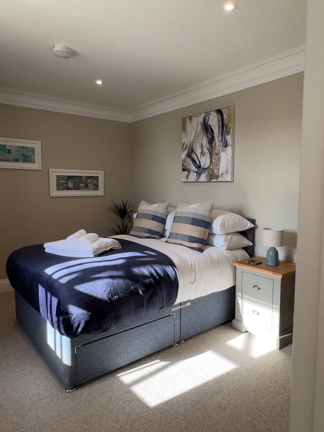 Image picker 679A5614 2A63 4284 9371 A60168A7D00E 6497 0000018131D3B614