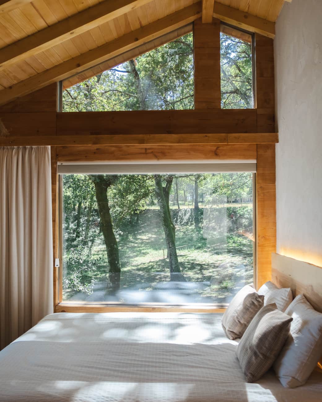 Bedroom view to the woods