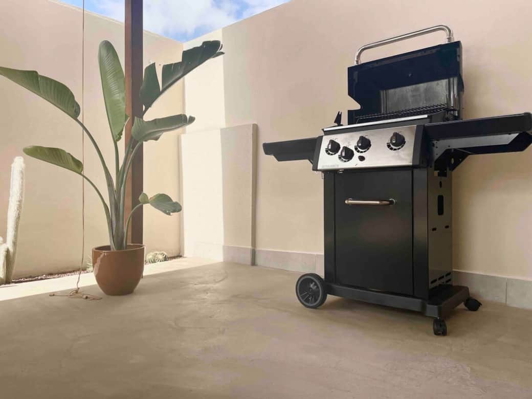 Dining outdoors with a good barbecue is an option available all year round. Dining outdoors with a good barbecue is an option available all year round.