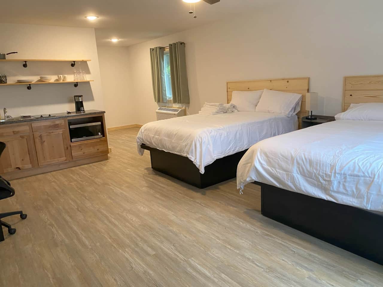 Unit 8A Bedroom 