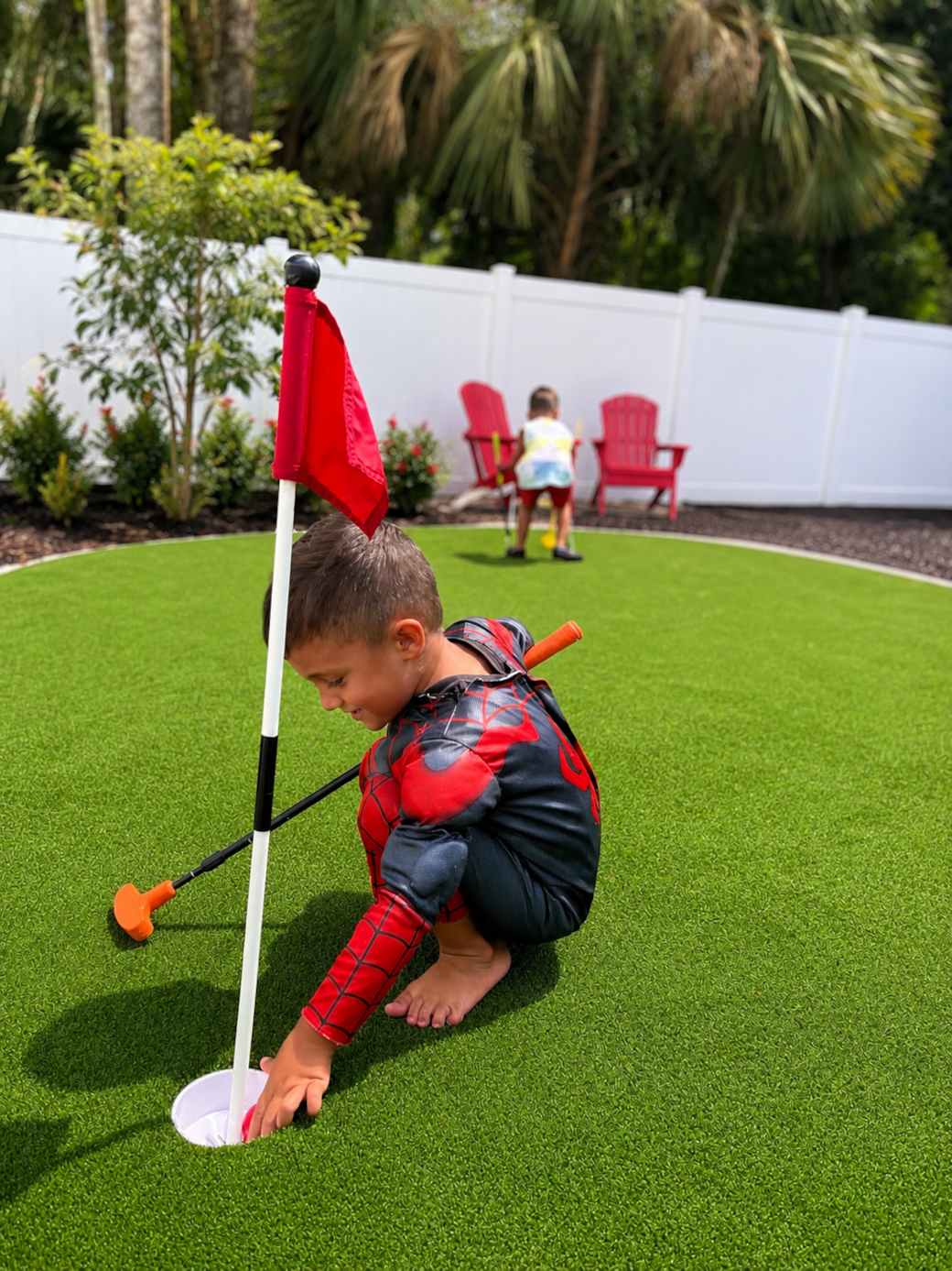 Fun mini golfing!