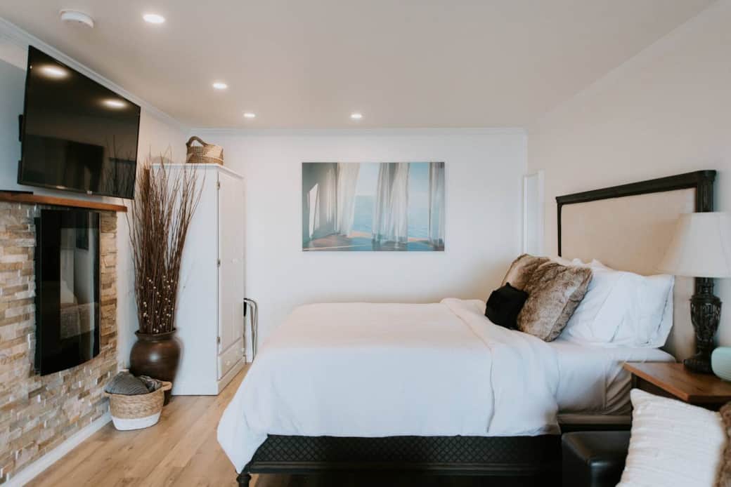 Queen Bed