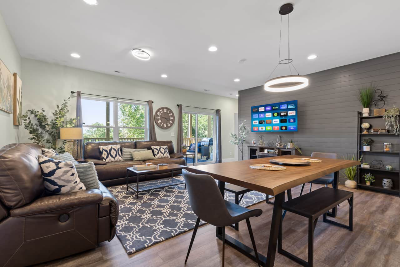 MID Dining Area