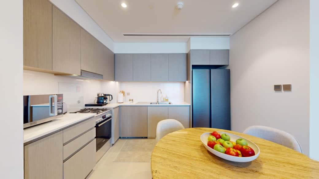 PILLOW-Grande-Downtown--Kitchen 2