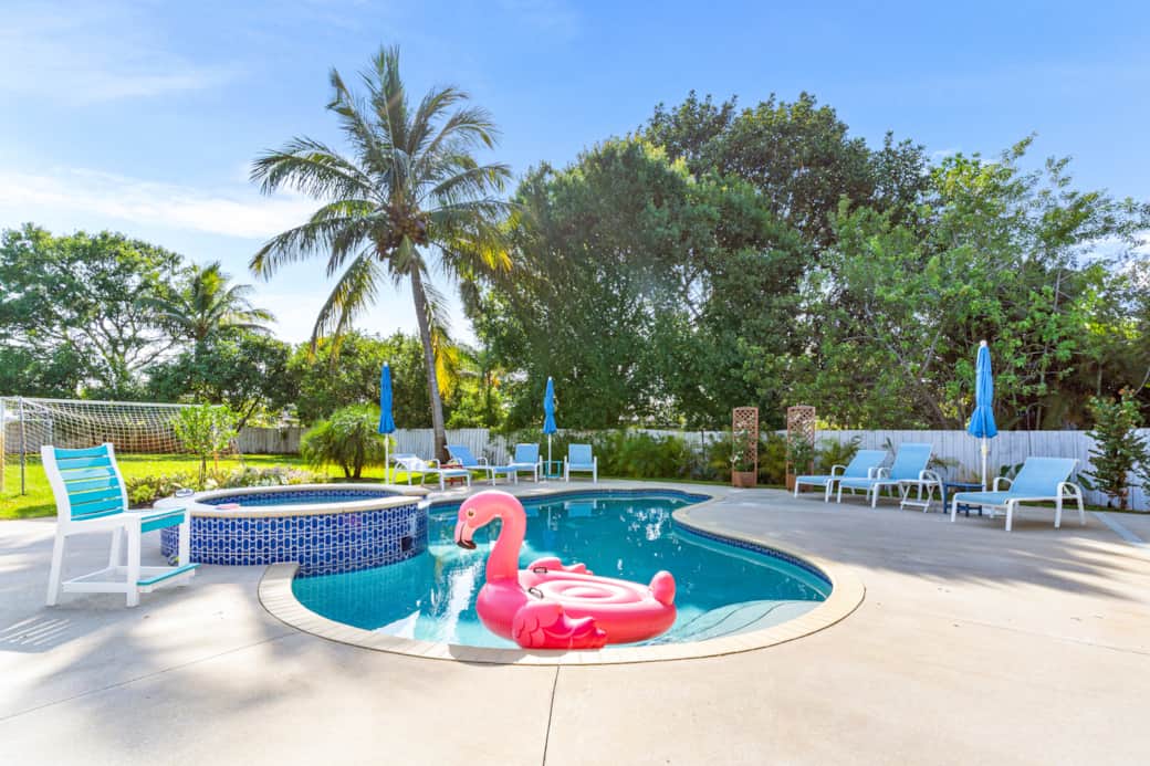Fun In the Sun in "Paradise In Time"