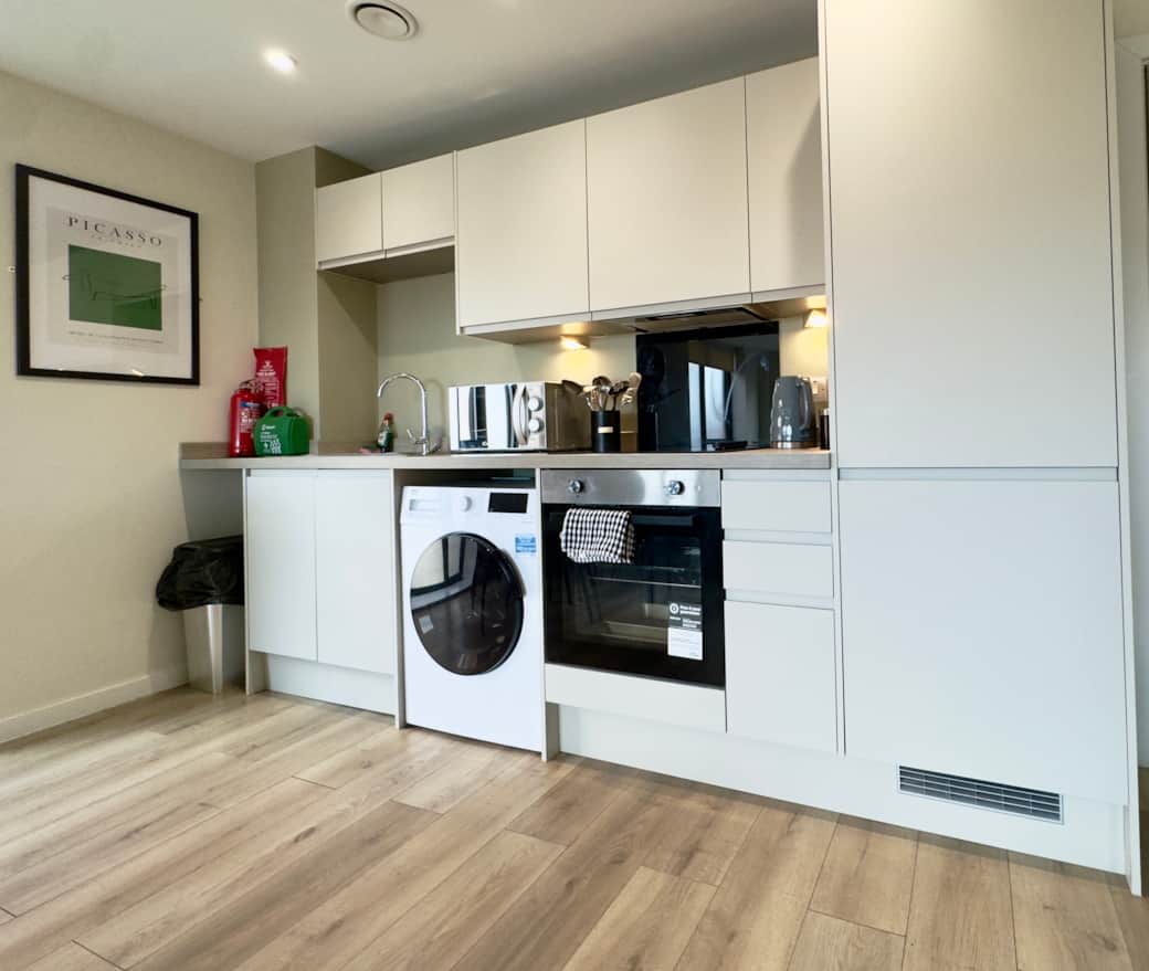 Kitchen with Washing Machine Kitchen with Washing Machine