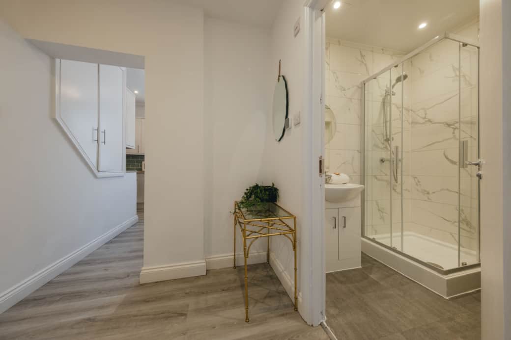 Hallway & Bathroom Hallway & Bathroom