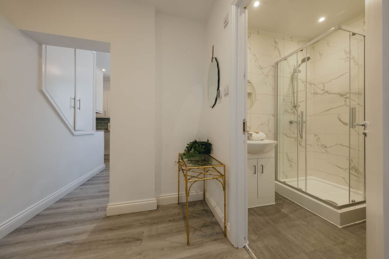 Hallway & Bathroom