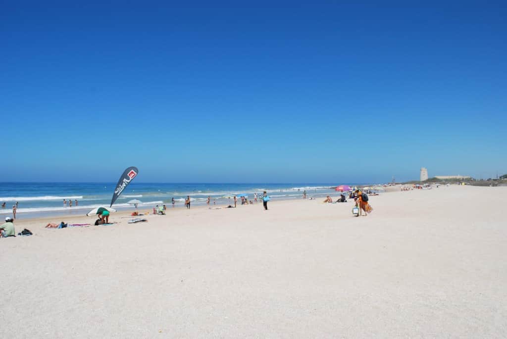 Ambiente surfero en la playa de El Palmar