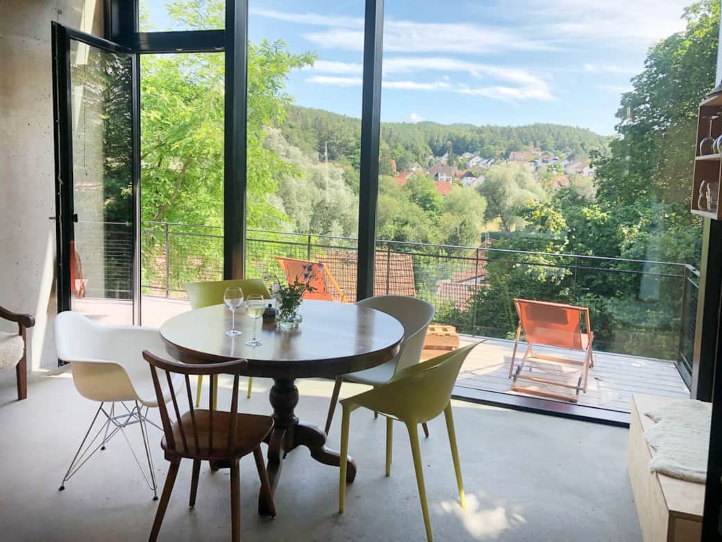 Sommer-Panorama in der BURGSTRASSE WEST.