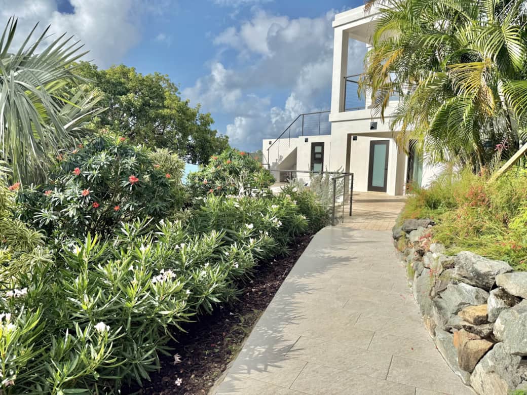 Beautifully landscaped exterior Beautifully landscaped exterior