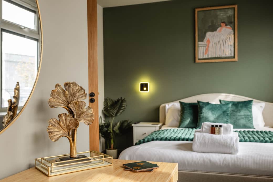 W-o-T High St Apt Two © Oilvier Burnside 2026-27