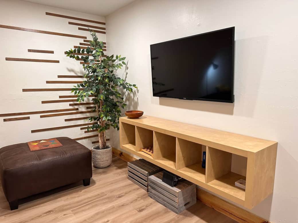 Styish finishes in all areas.  This is the what you see as you walk inside.
