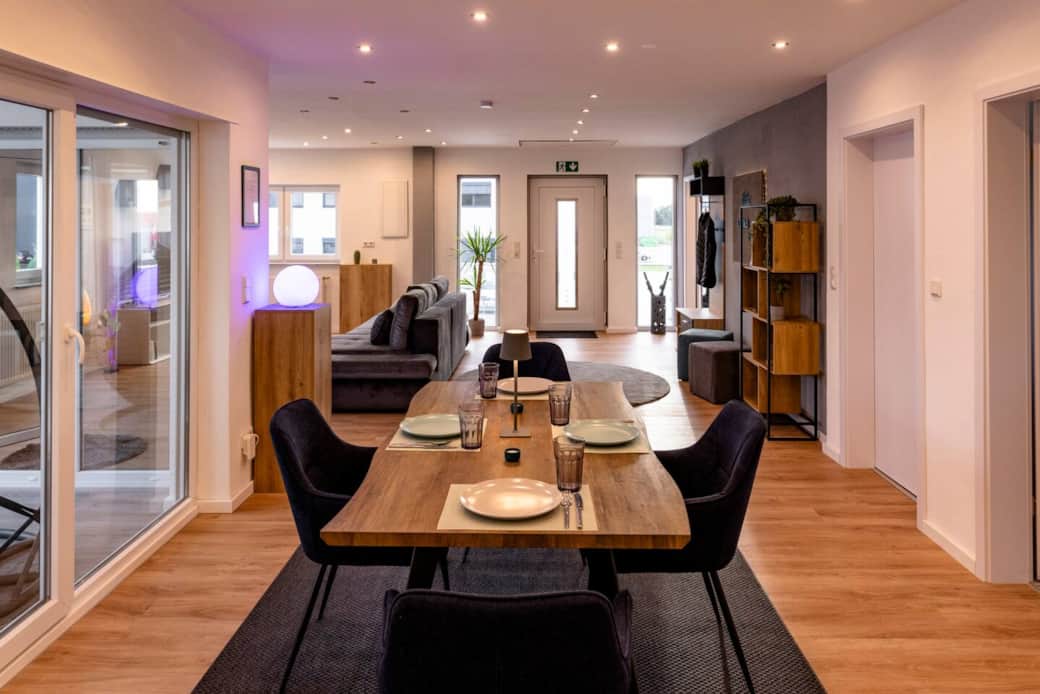 Stilvoller und gemütlicher Essbereich für 4 Personen