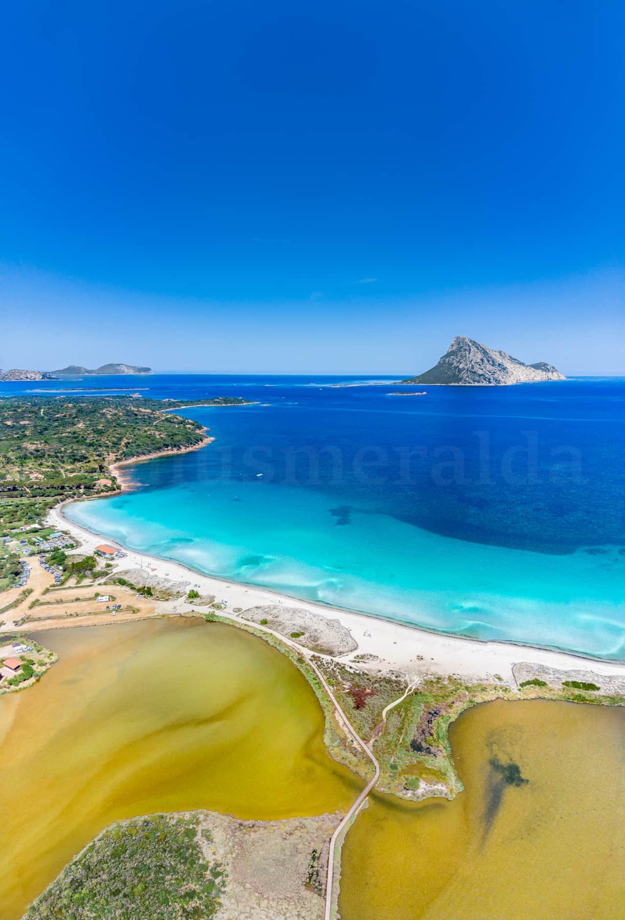 23. Spiaggia Porto Taverna.jpg