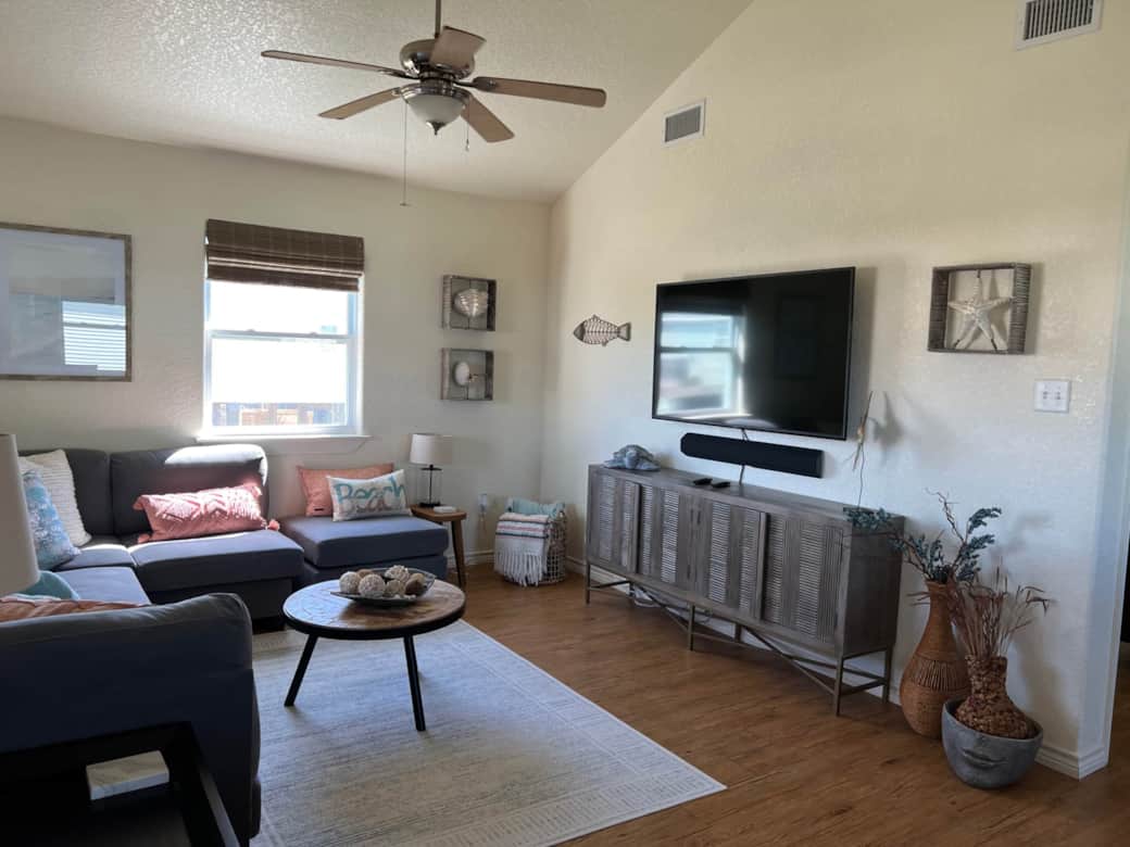 Sunshine Daydream Living area Surfside Beach Texas