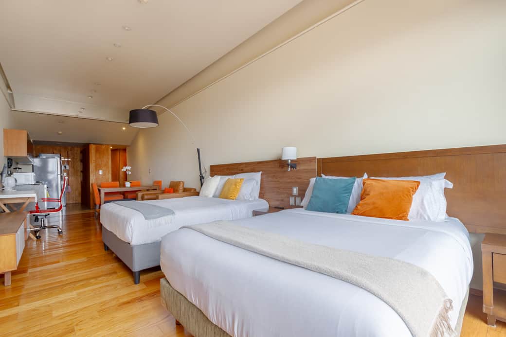 R27 2002 04 R27 2002 04