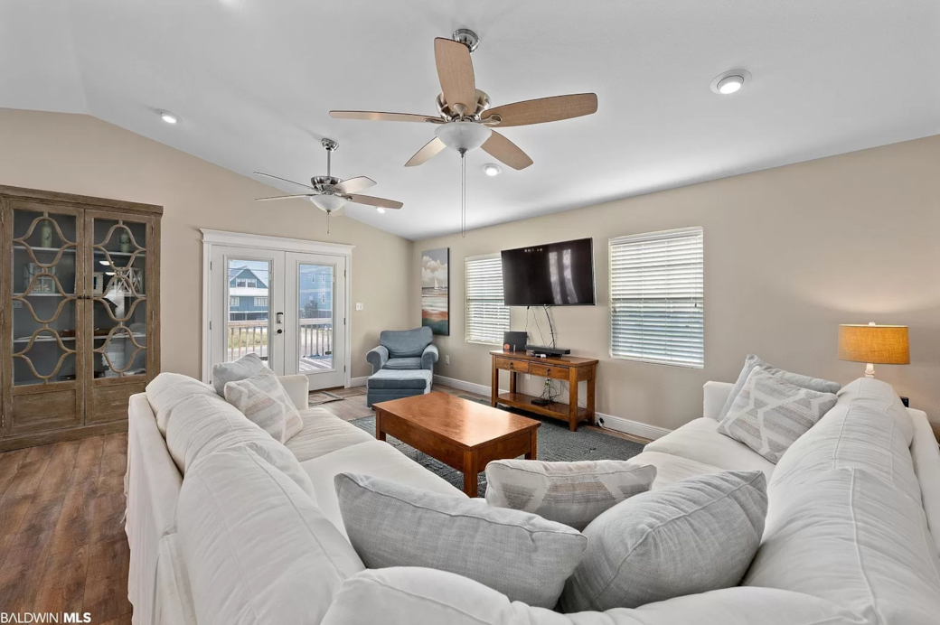 The pearl livingroom 2nd living hearty gulf shores al