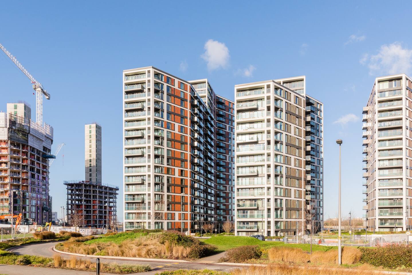 Riverside Penthouse | 2BR | 2BA ensuite | 6Guest photo 3