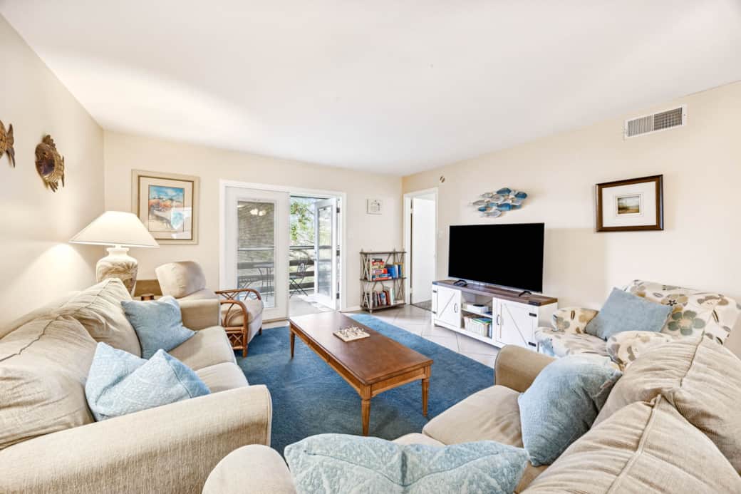 Amelia Landings 5F - Living Area 4