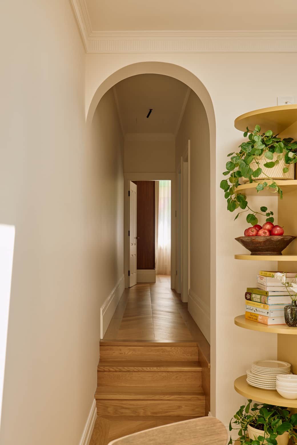 Corridor leading to the bedrooms and bathroom Flora Suite