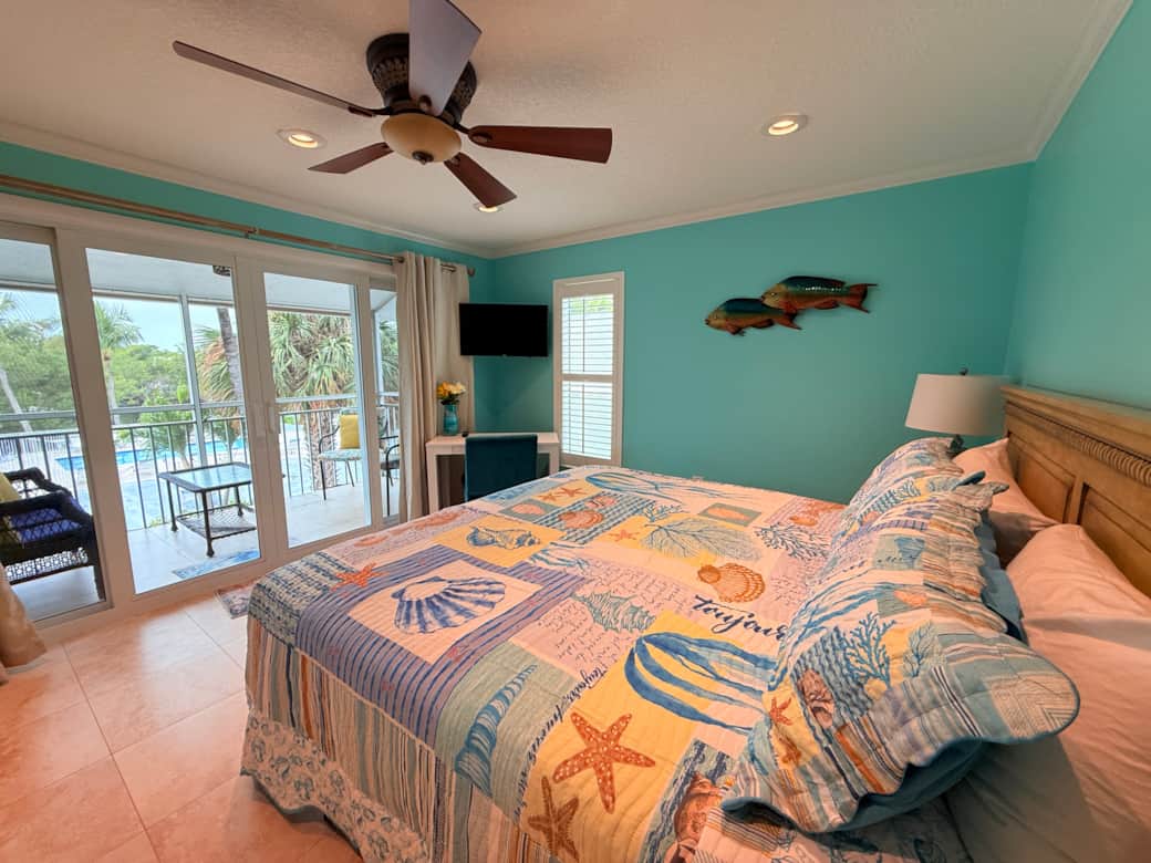 3rd Floor Master Bedroom with King Bed