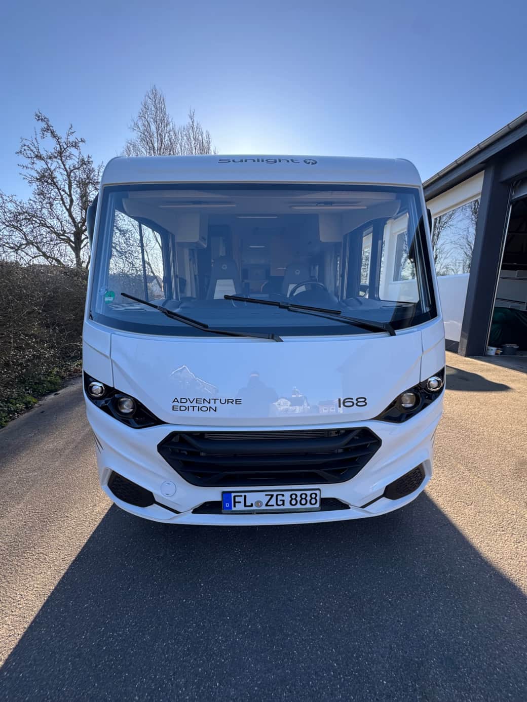 FJORDVAN - Sunlight i68 adventure Edition