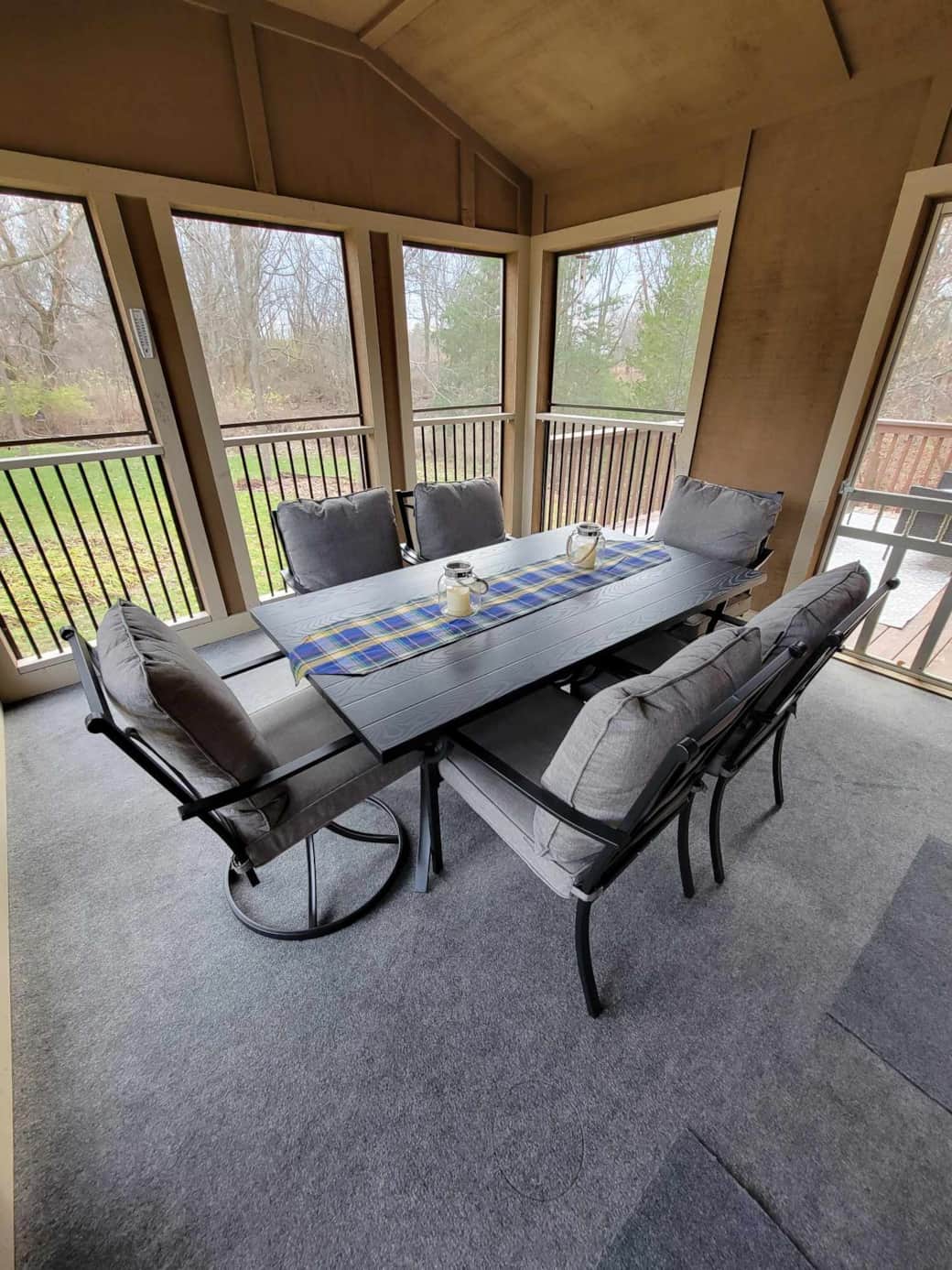 Screened-In Porch