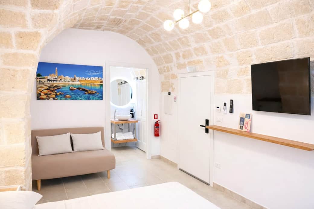 WhatsApp Image 2026-04-17 at 12.21