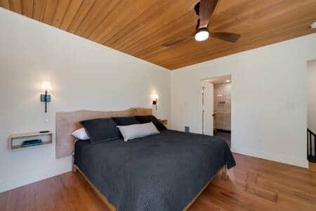 Room 4/Nehalem River Inn Room 4/Nehalem River Inn