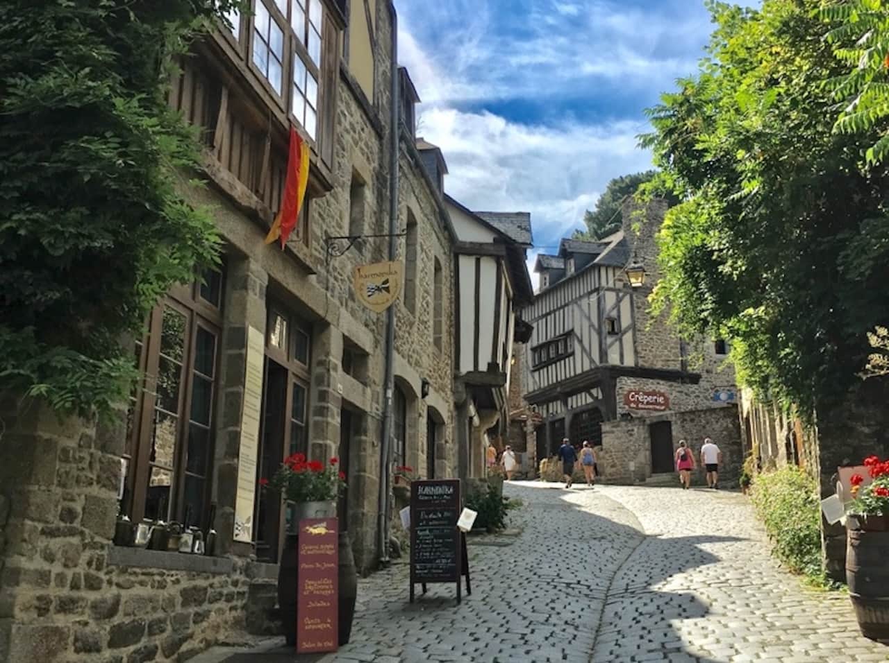 Dinan