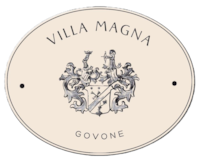 Imposant: Villa Magna mit Pool und Park