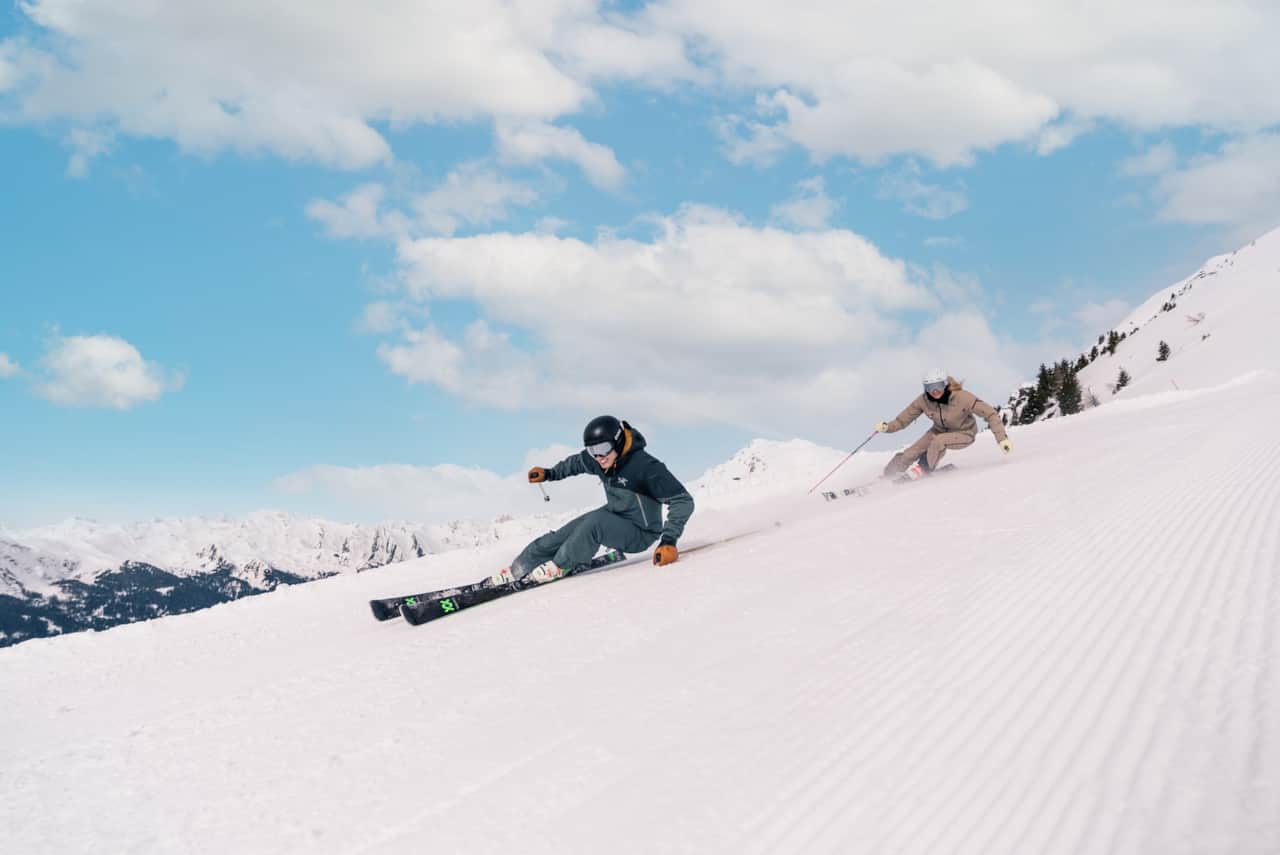 Carve into the adventure – skiing down Rosskopf with breathtaking views of the snowy South Tyrolean Alps.