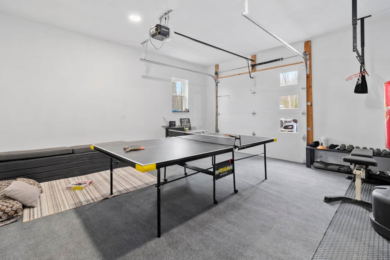 Game & workout room 