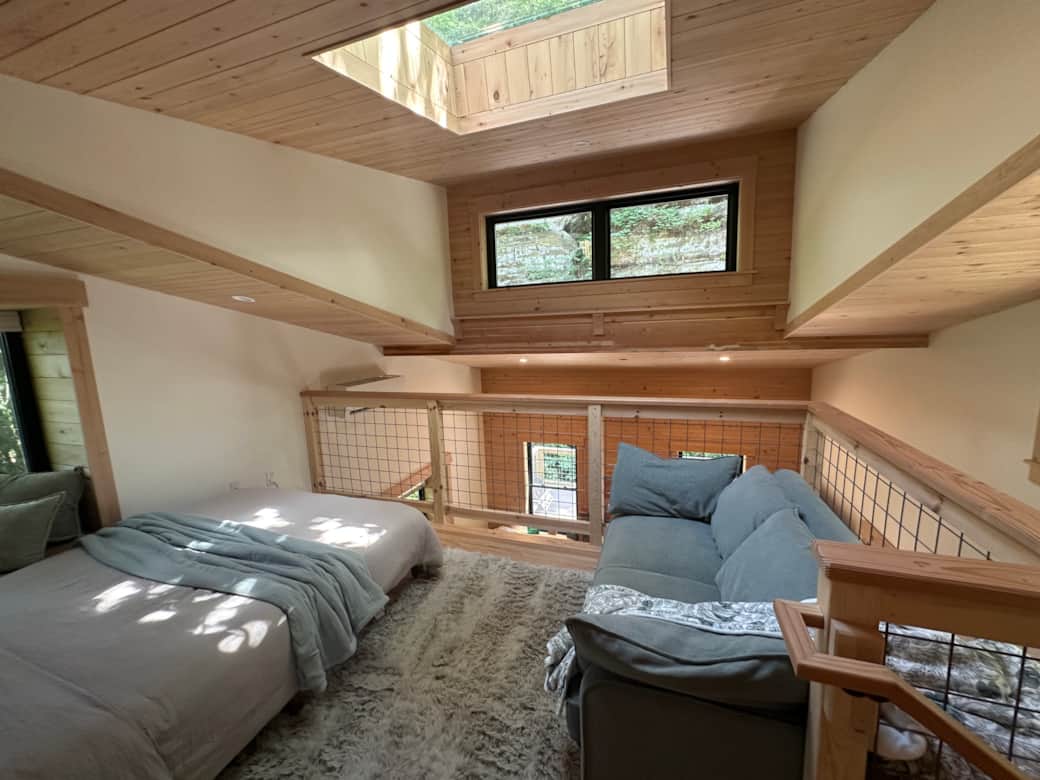 Treehouse 2 loft