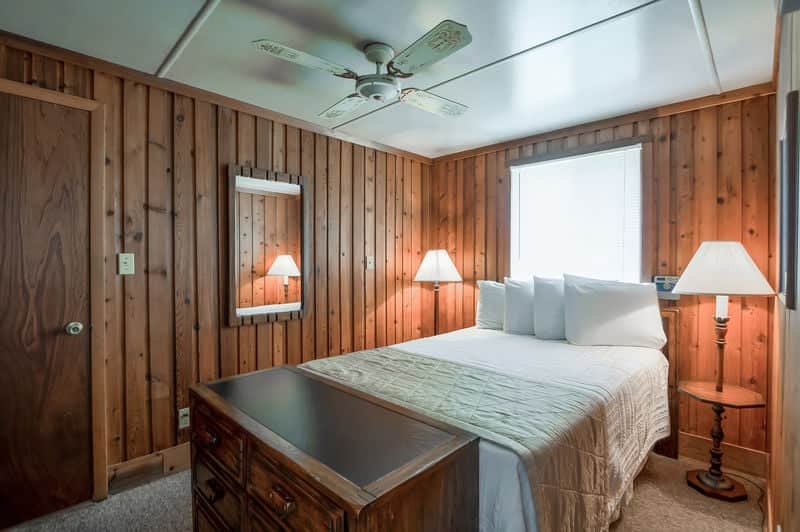 Queen Bedroom
