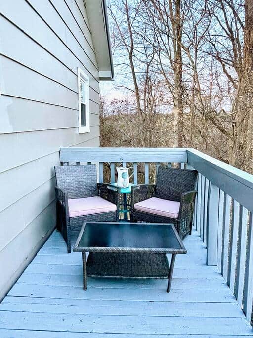 outside area to enjoy some fresh air