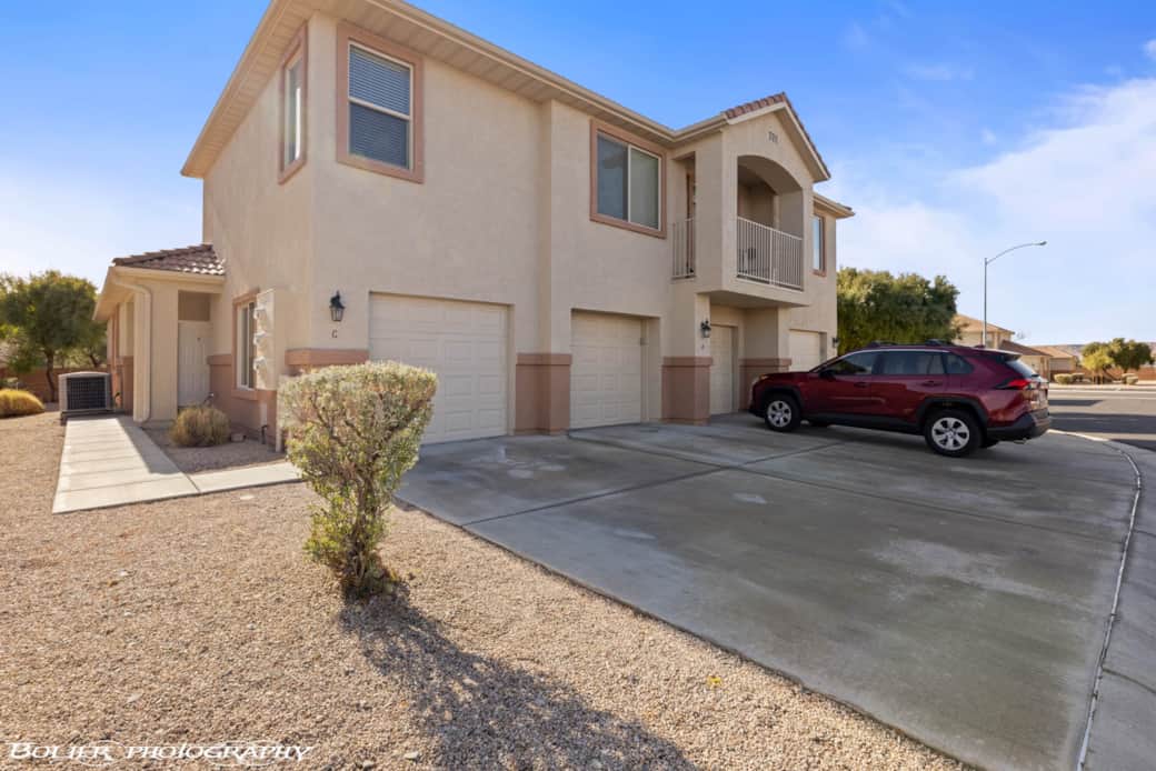 Beautiful Condo at the Springs By Cool Properties Condominium in Mesquite